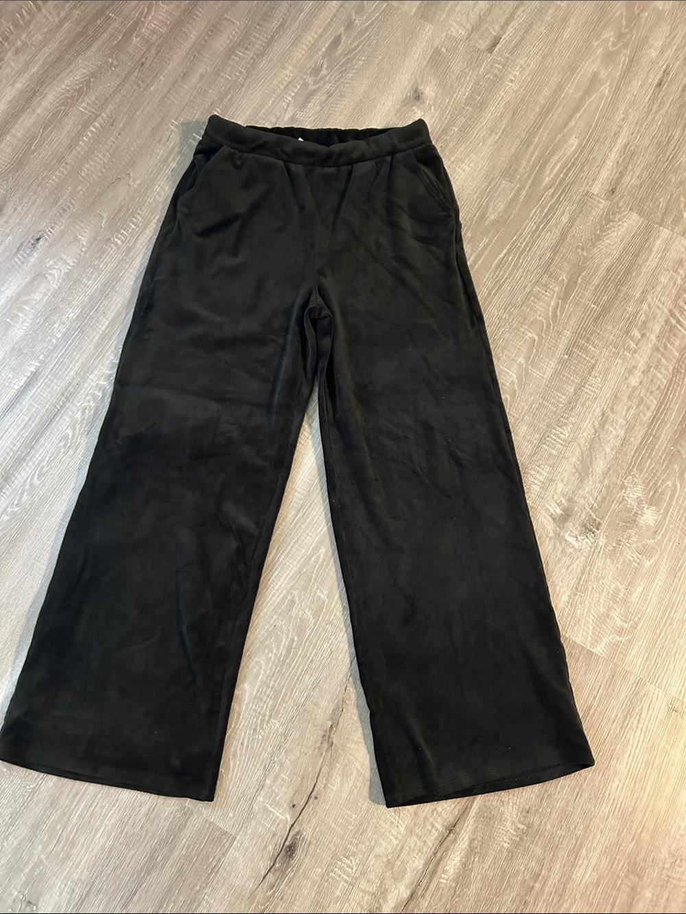 Beyond Yoga Velour Black Wide-Leg Pull-On Pants